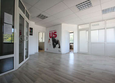 Local commercial 217 m²
